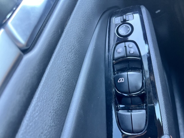 2024 Nissan Altima 2.5 SR photo 30