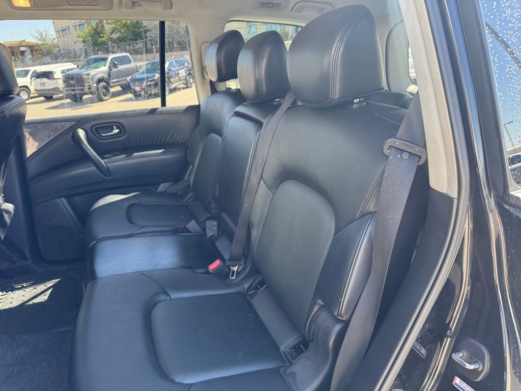 2021 Nissan Armada SV photo 19