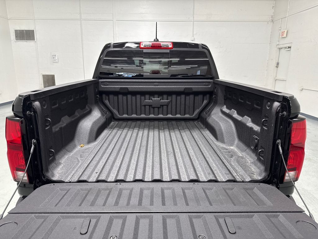 2025 Chevrolet Colorado Z71 photo 6