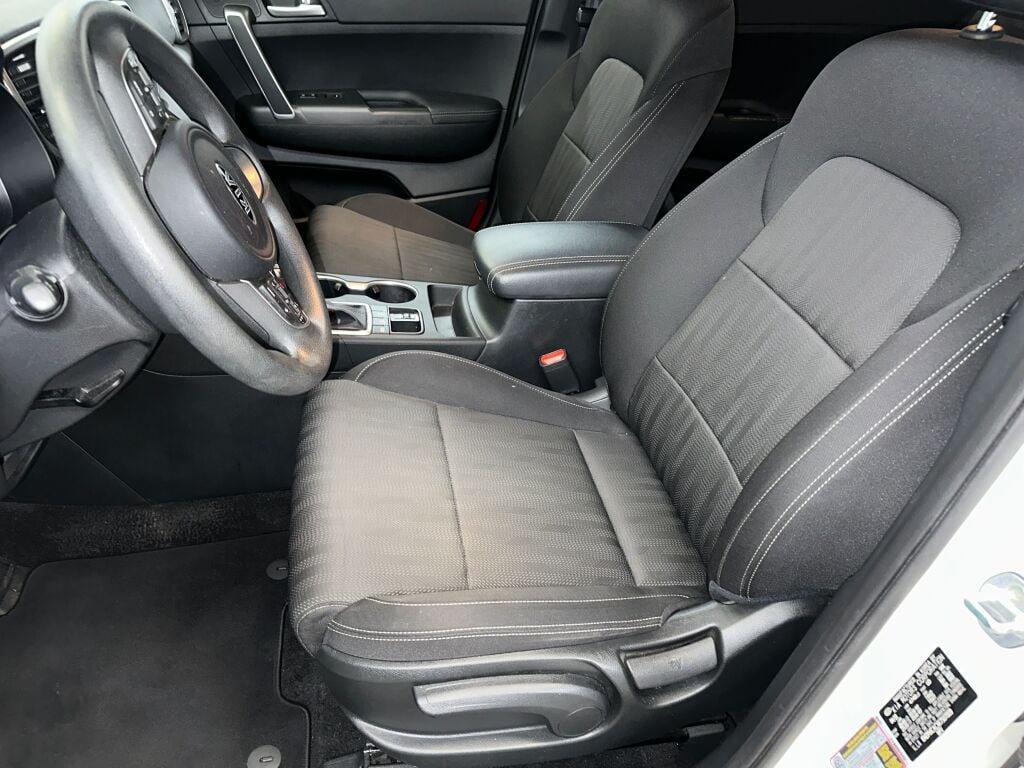 2019 Kia Sportage LX photo 2