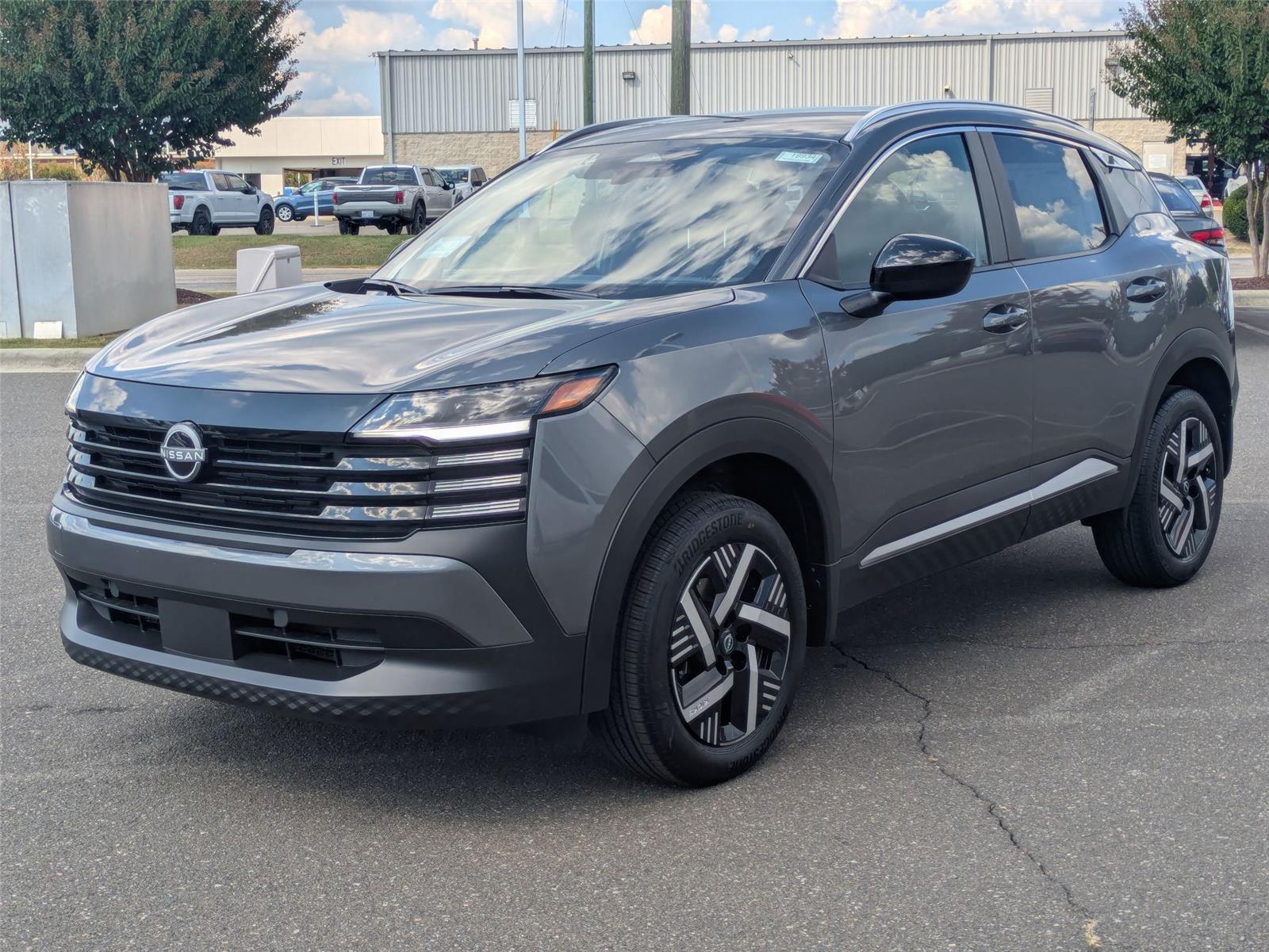 2026 Nissan KICKS SV's photo