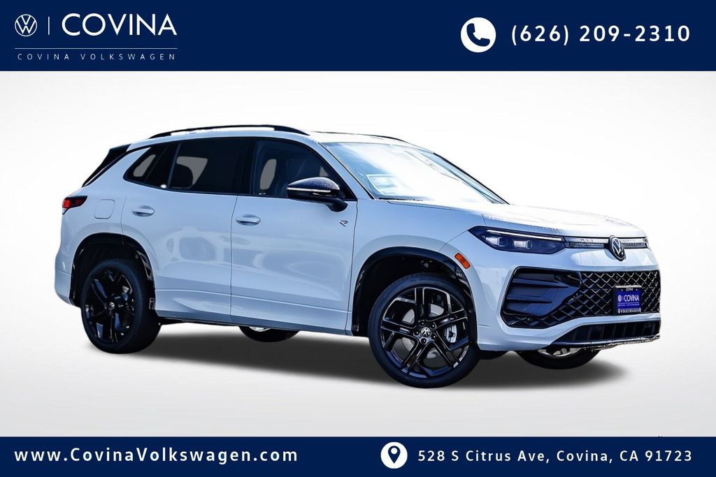 2026 Volkswagen Tiguan SE R-LINE BLACK's photo