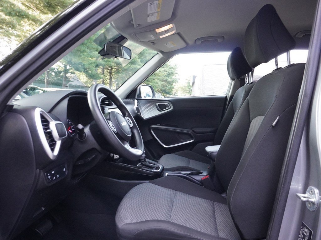 2022 Kia Soul LX photo 27