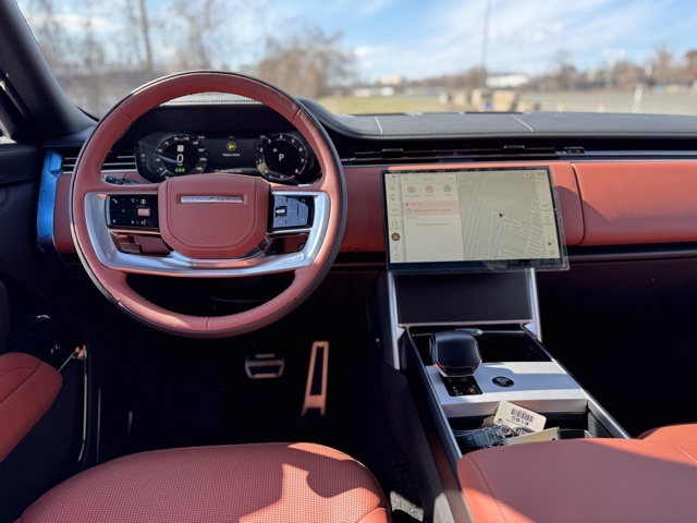 2025 Land Rover Range Rover SV photo 13