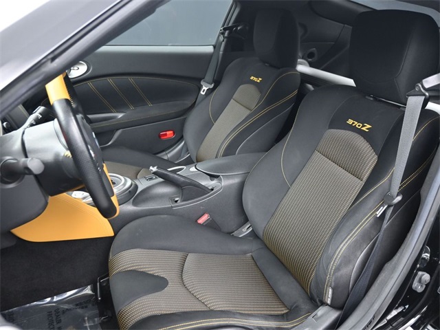 2018 Nissan 370Z Base photo 4