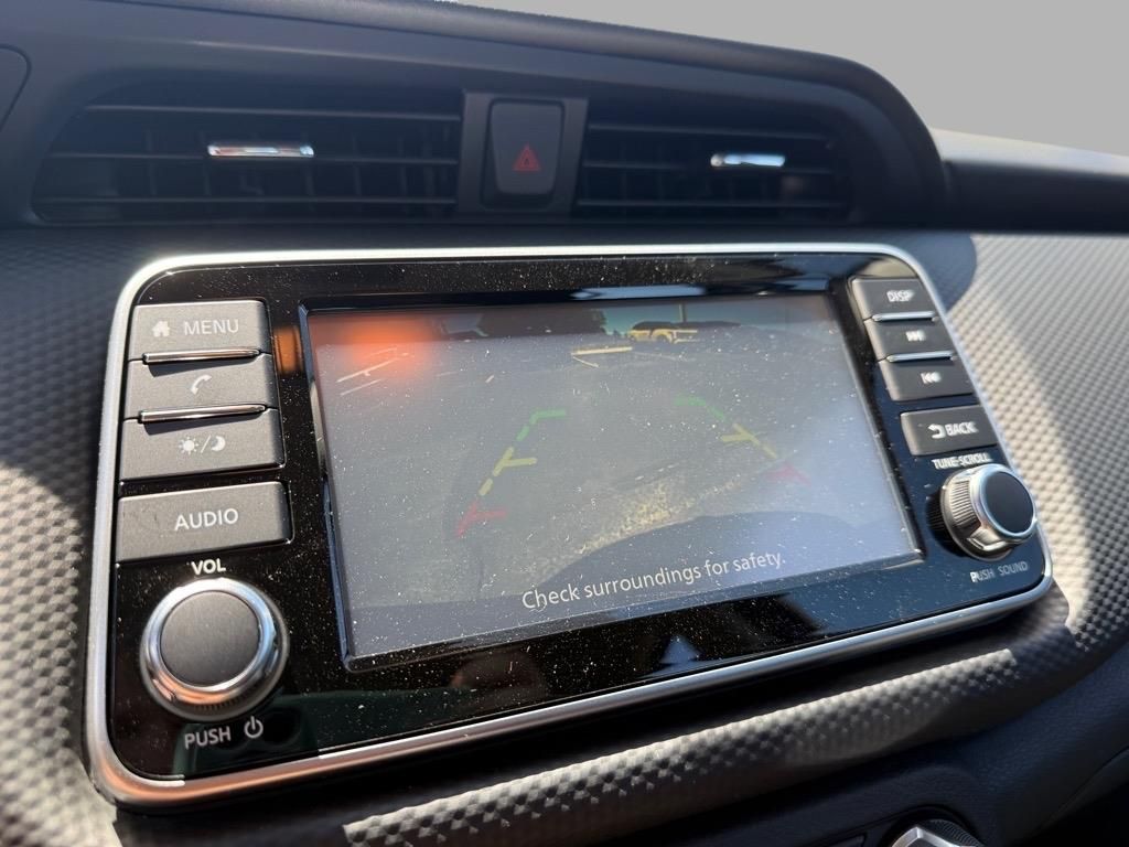 2025 Nissan Kicks Play S photo 6