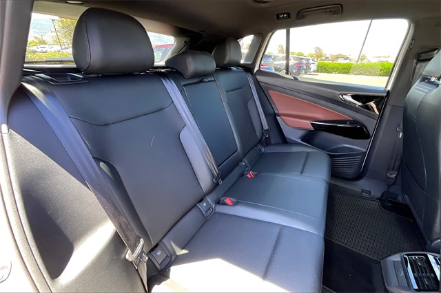 2022 Volkswagen ID.4 Pro S photo 25