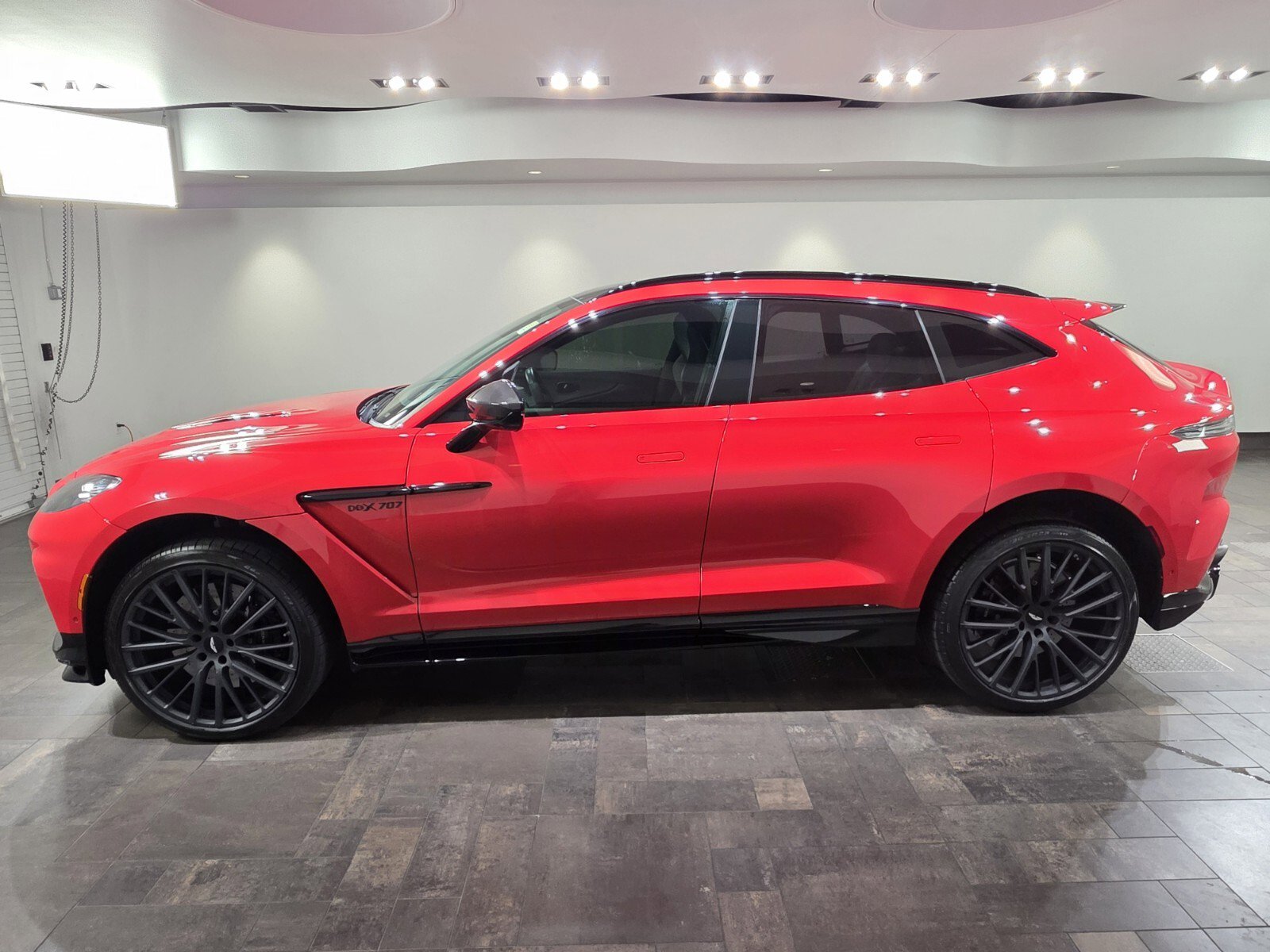 2023 Aston Martin DBX DBX707 photo 25