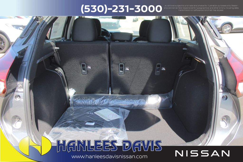 2025 Nissan Kicks Play S photo 10