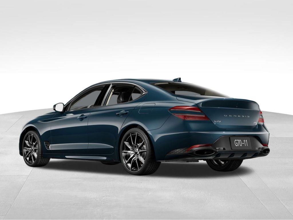 2024 Genesis G70 2.5T photo 6
