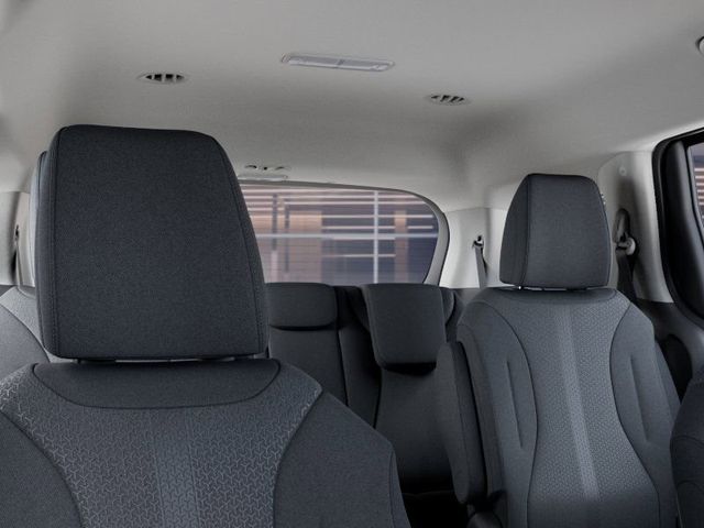 2026 Kia Carnival LX photo 27