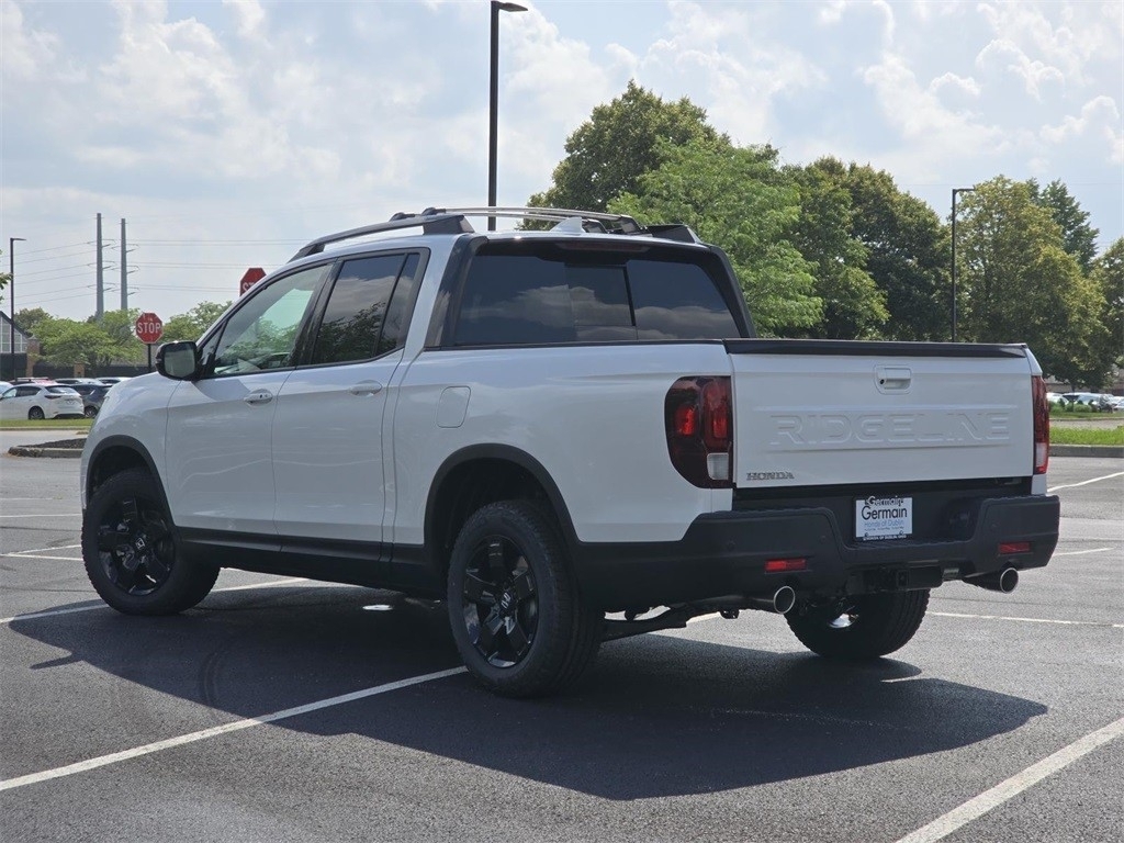 2025 Honda Ridgeline Black Edition photo 16