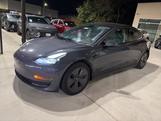 2023 Tesla Model 3 Base's photo
