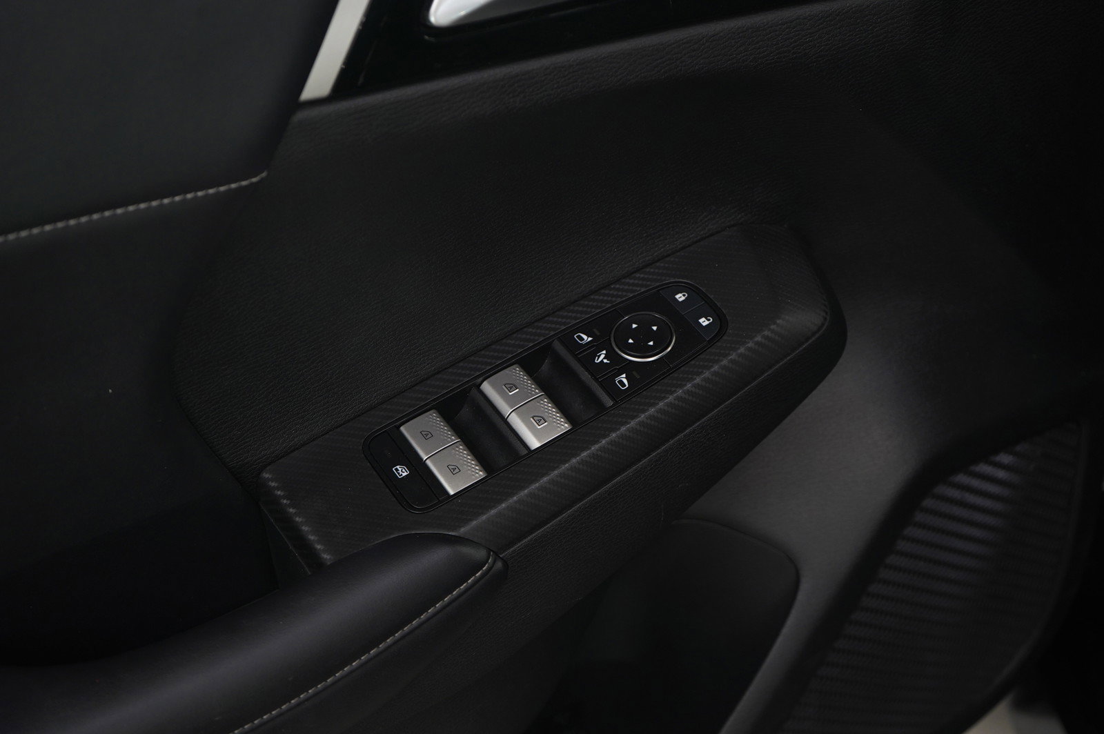 2023 Mitsubishi Outlander PHEV SE photo 22