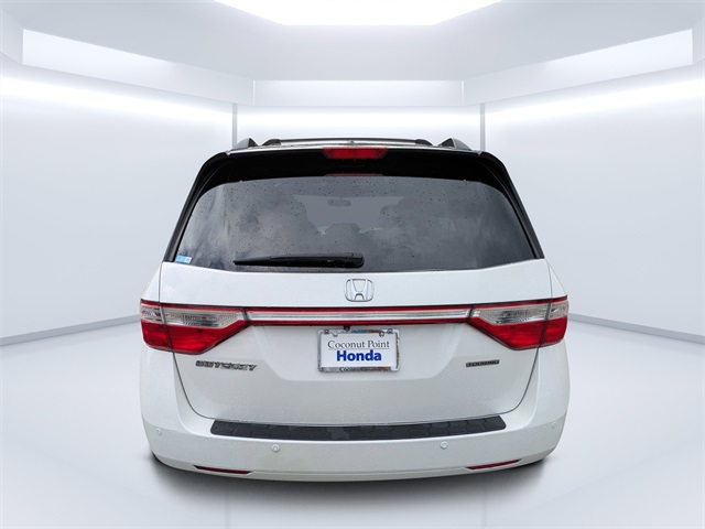 2013 Honda Odyssey Touring photo 4