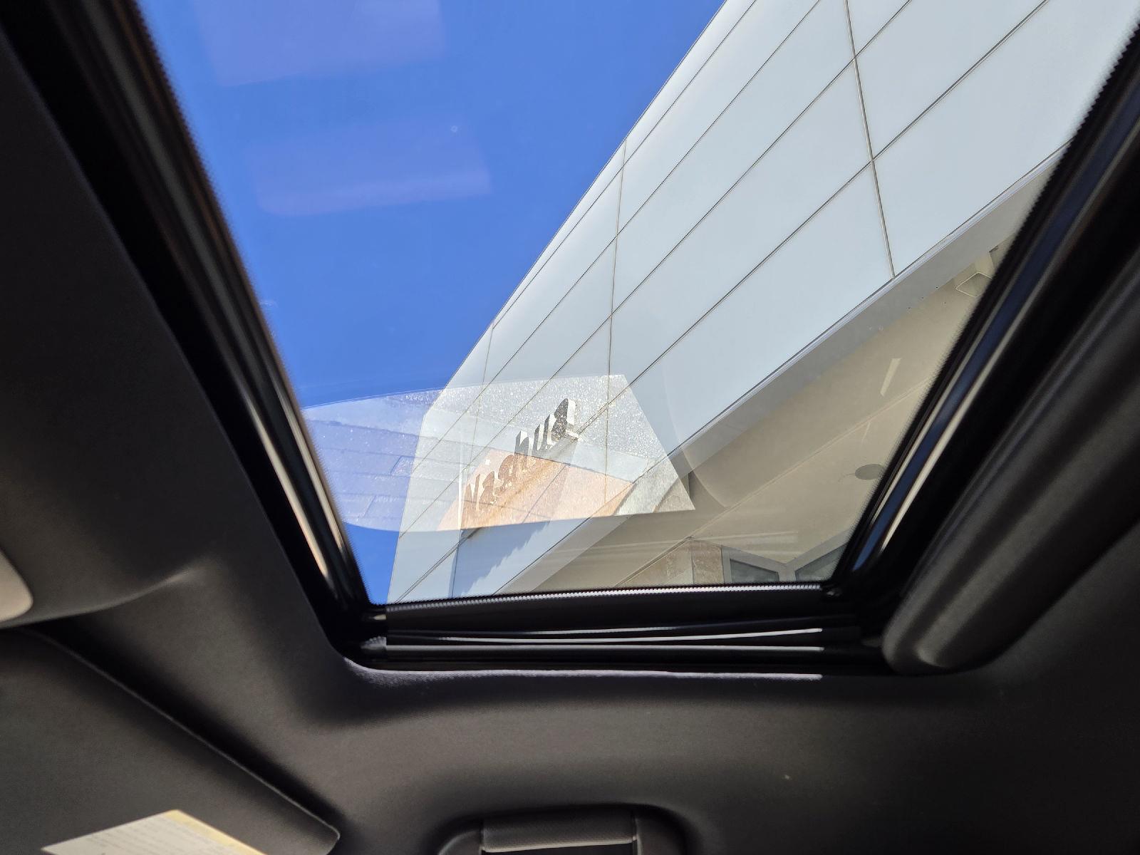 2023 Infiniti QX80 Sensory photo 25
