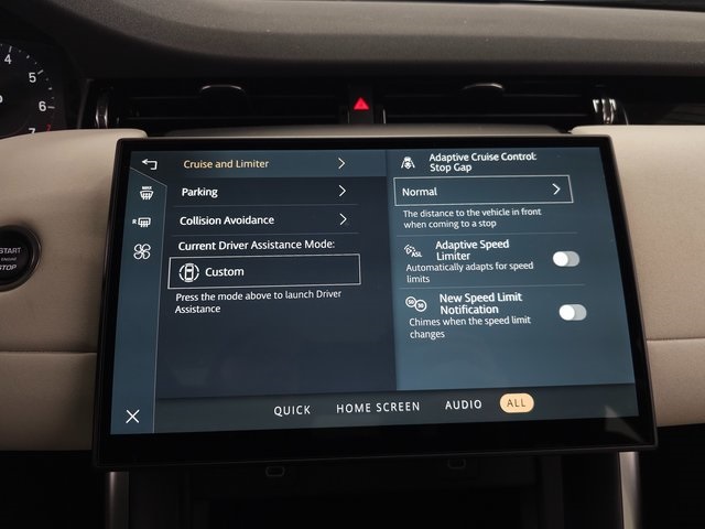 2025 Land Rover Discovery Sport S photo 20