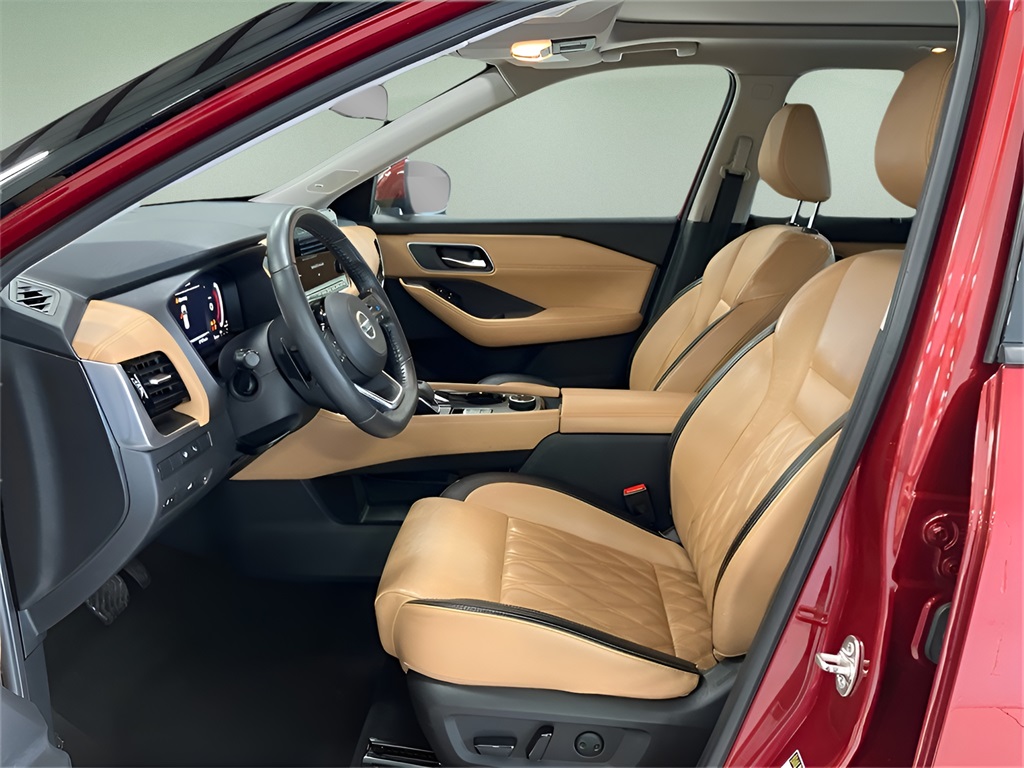 2021 Nissan Rogue Platinum photo 10