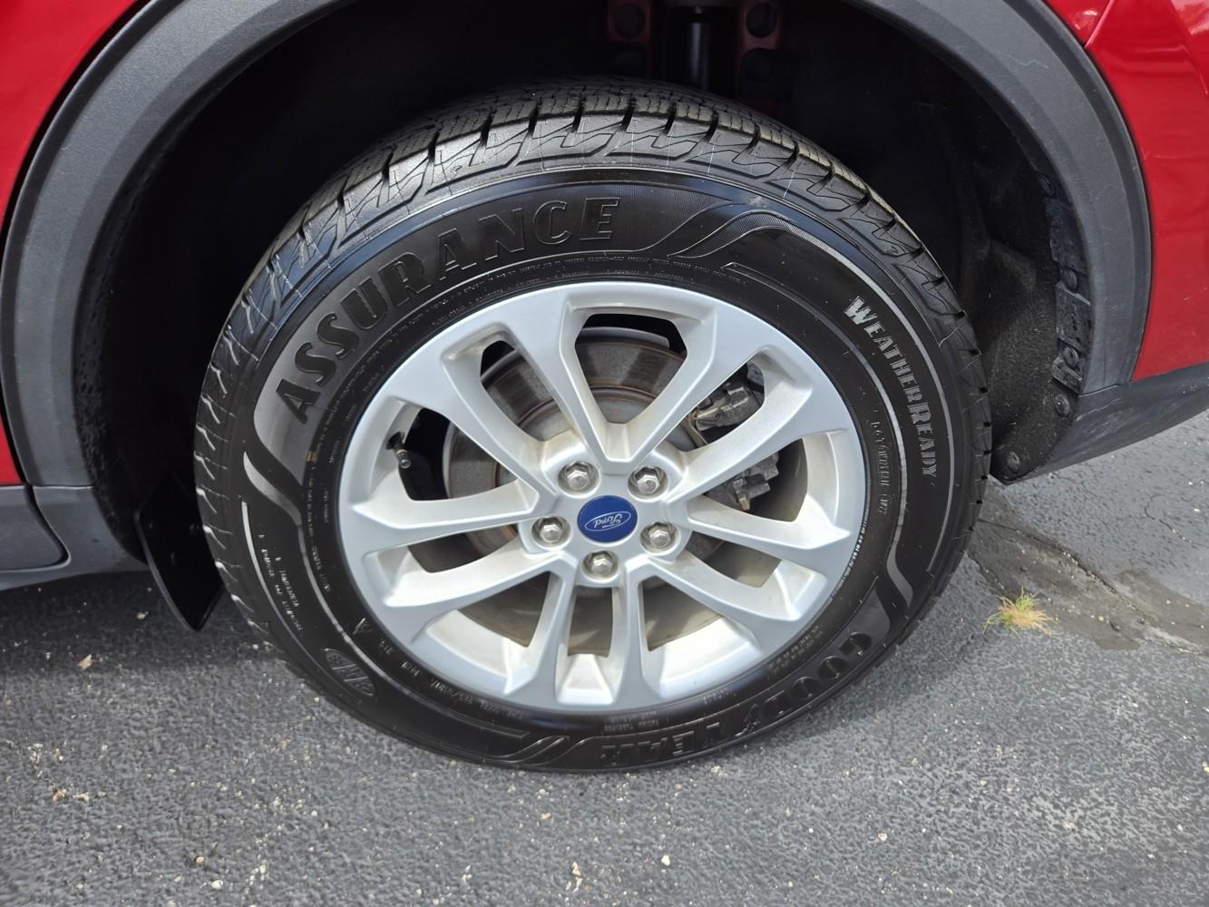 2020 Ford Escape SE photo 39