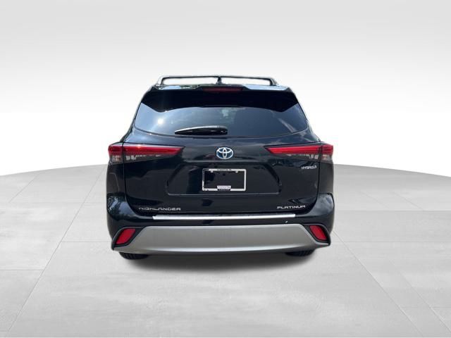 2020 Toyota Highlander Hybrid Platinum photo 4