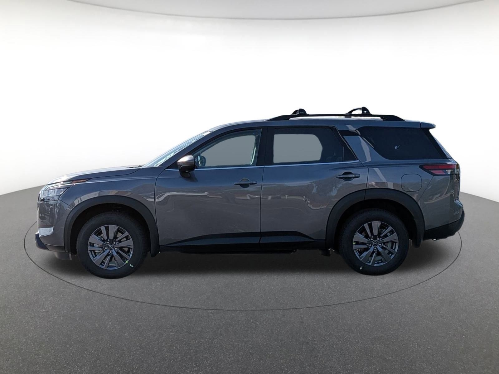 2025 Nissan Pathfinder SV photo 8