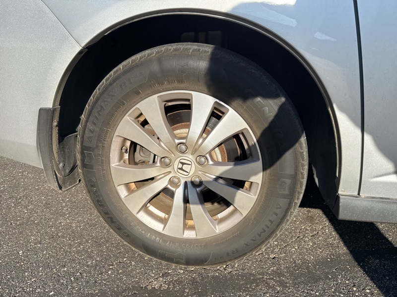 2015 Honda Odyssey EX photo 4