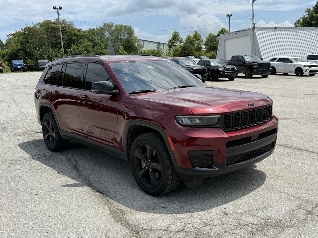 2023 Jeep Grand Cherokee Altitude photo 4