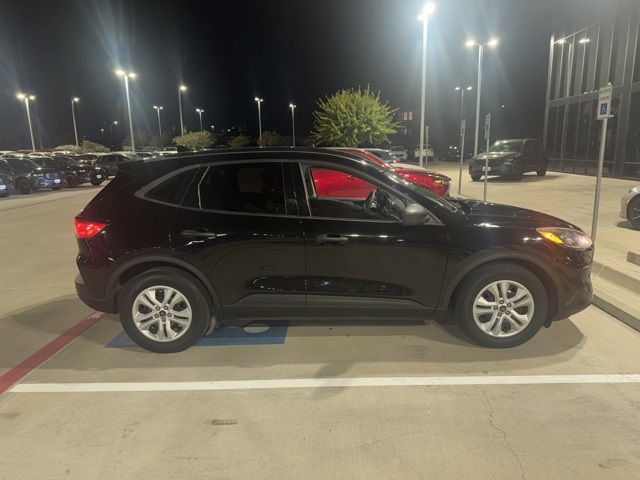 2020 Ford Escape S photo 2