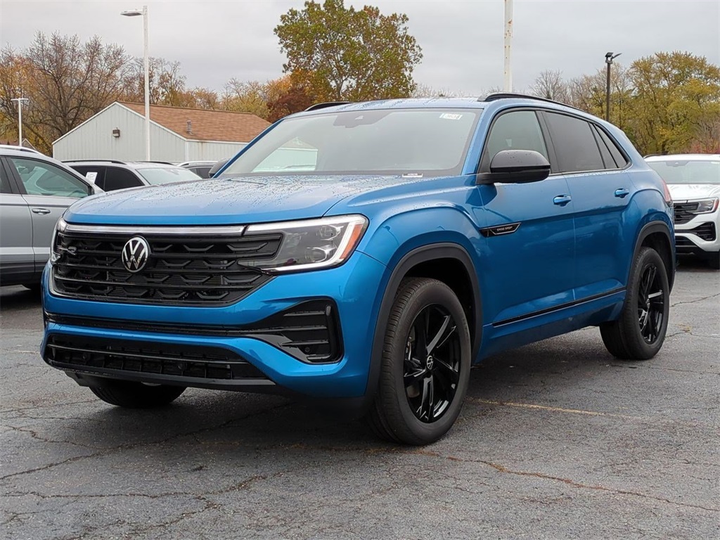 2025 Volkswagen Atlas Cross Sport SEL R-Line photo 4