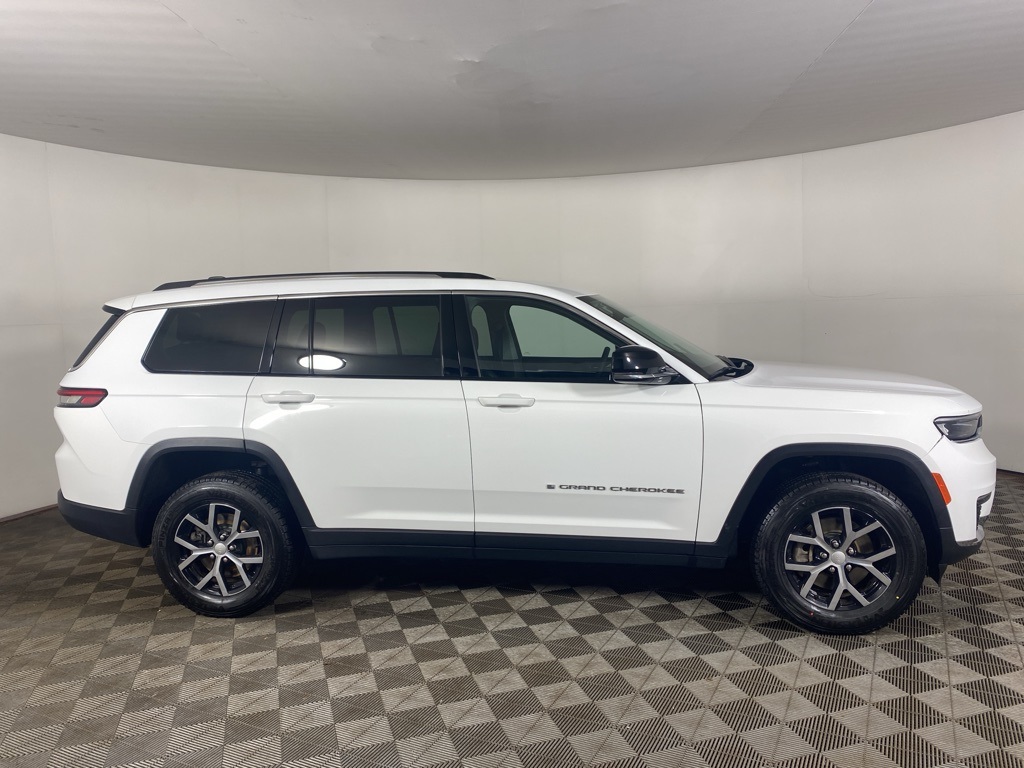 2023 Jeep Grand Cherokee Limited photo 4