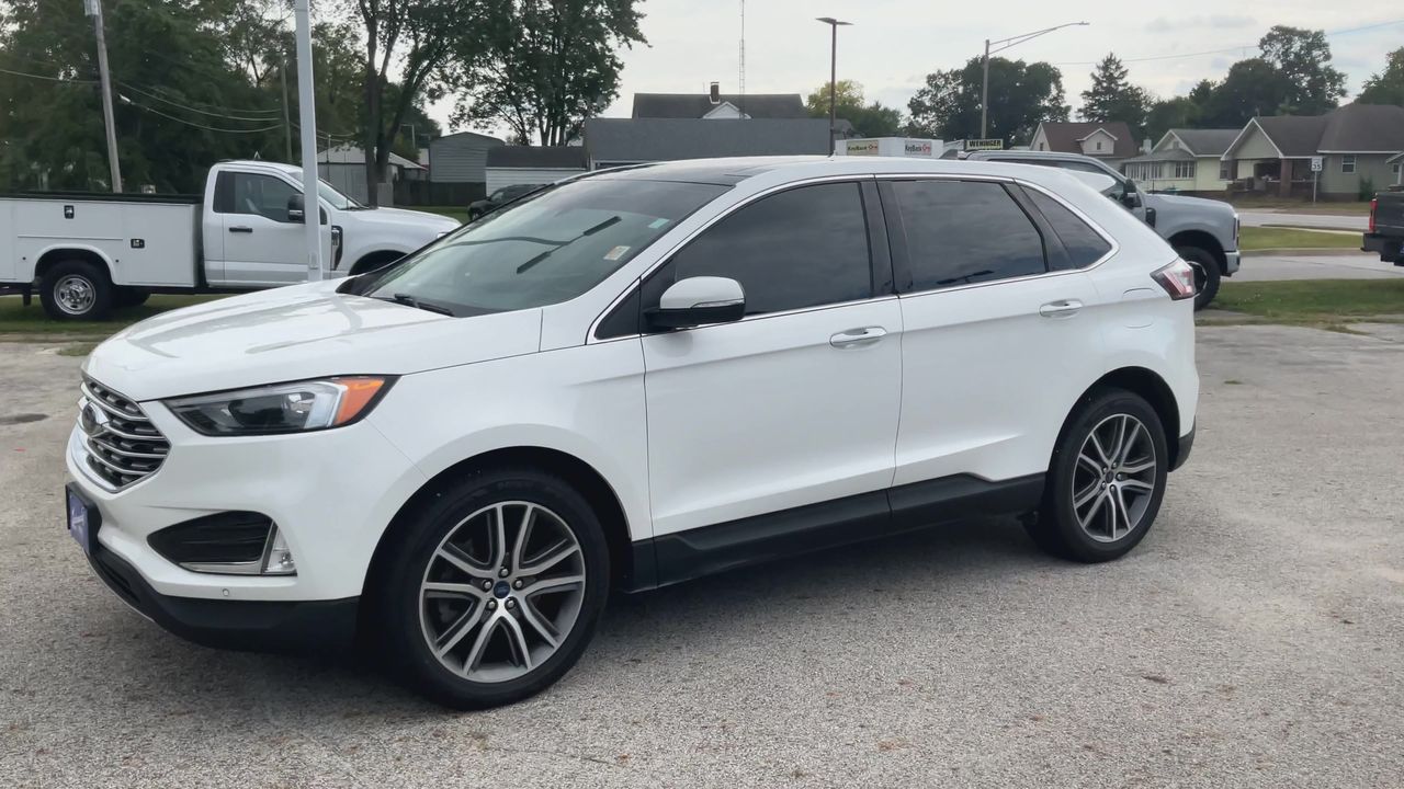 2022 Ford Edge Titanium photo 4