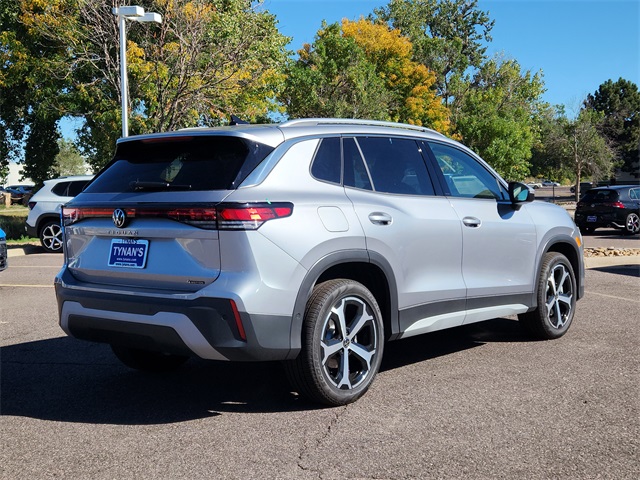 2025 Volkswagen Tiguan SE photo 3