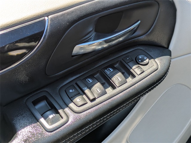2019 Dodge Grand Caravan SXT photo 12