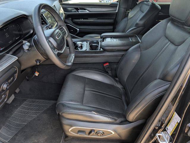 2023 Jeep Wagoneer L Series II photo 19