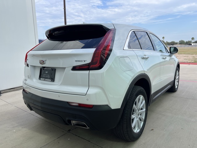 2023 Cadillac XT4 Luxury photo 3