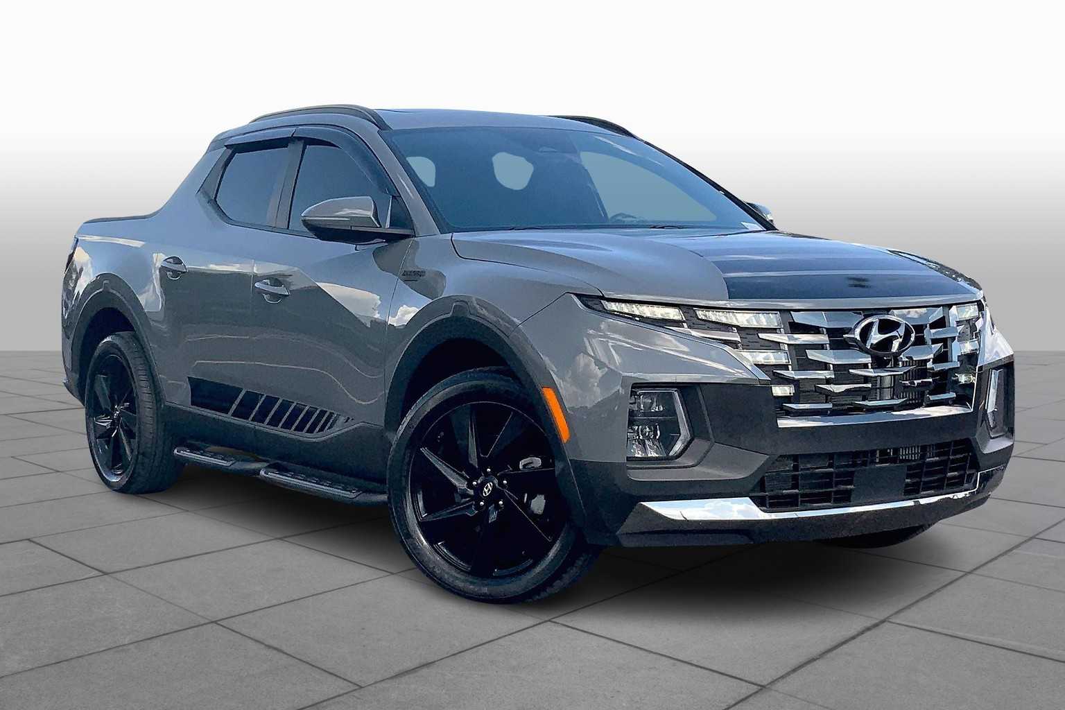 2024 Hyundai Santa Cruz Limited photo 2