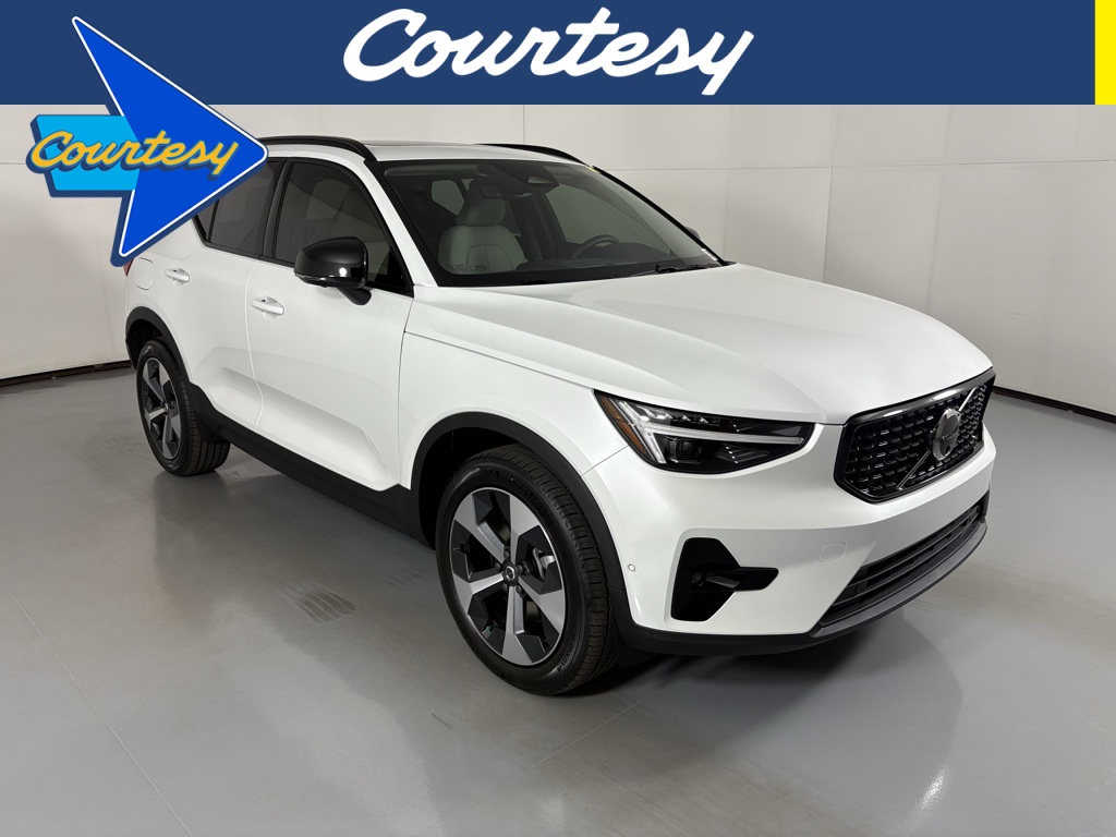 2026 Volvo XC40 Plus's photo