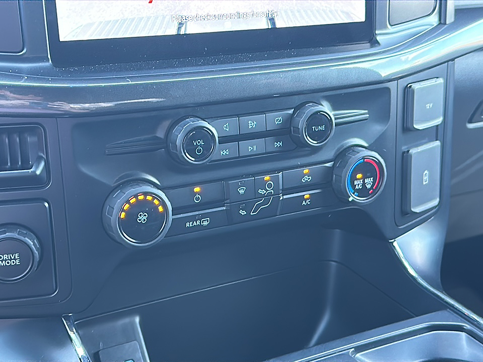 2024 Ford F-150 STX photo 11