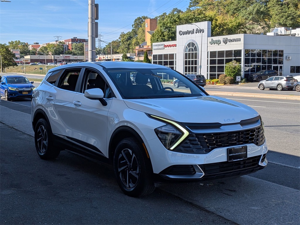 2023 Kia Sportage Hybrid LX photo 2