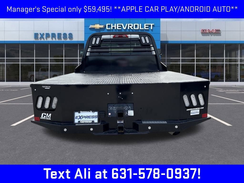 2025 Chevrolet Silverado 3500HD LT photo 4