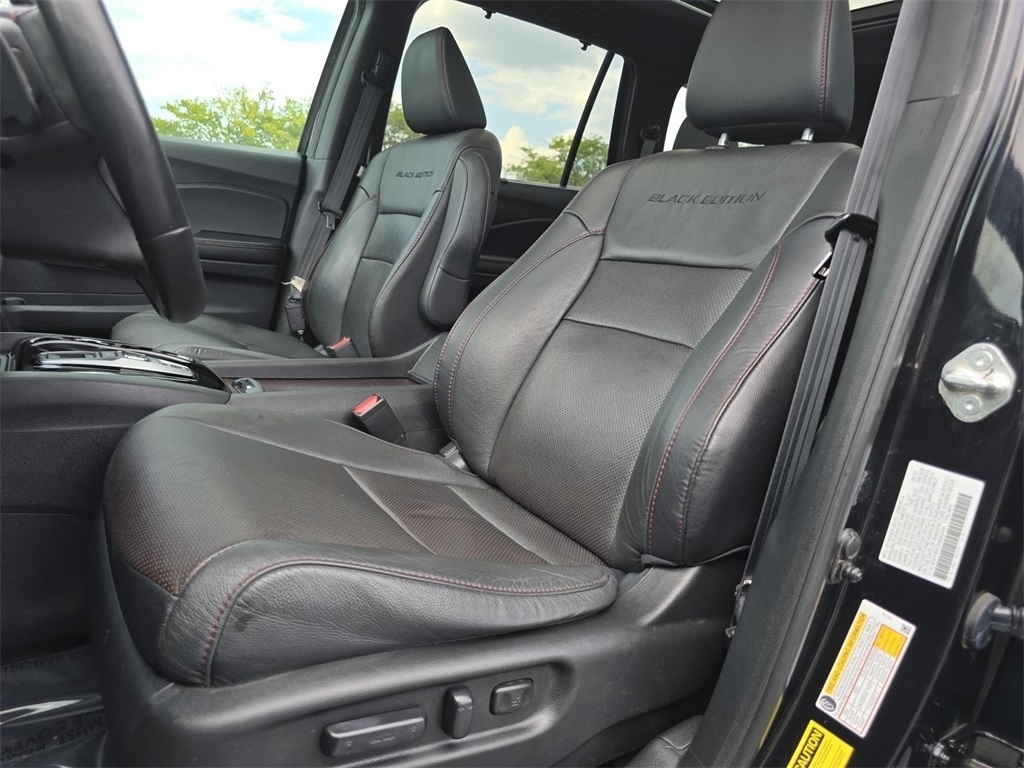 2022 Honda Pilot Black Edition photo 21