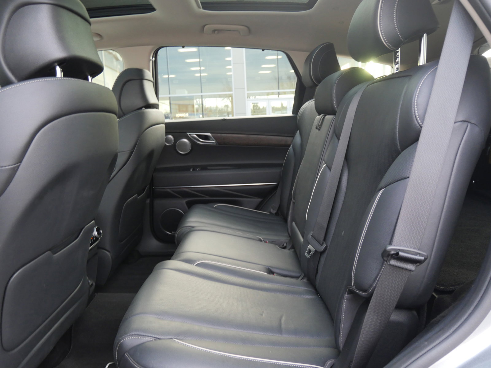 2023 Genesis GV80 Prestige AWD photo 18