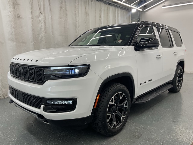 2025 Jeep Wagoneer Series II photo 3