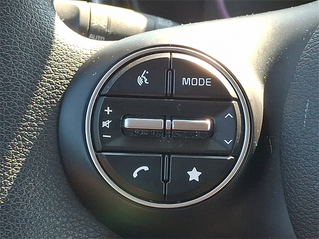 2023 Kia Soul LX photo 19