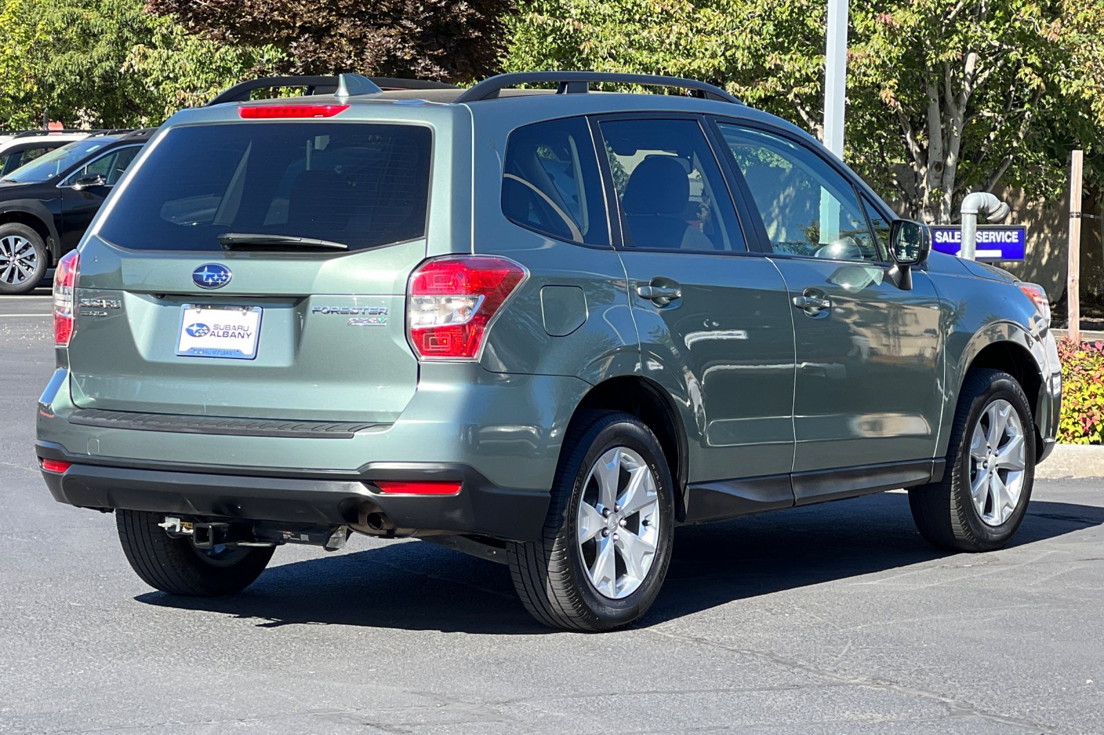 2016 Subaru Forester 2.5i Premium photo 3