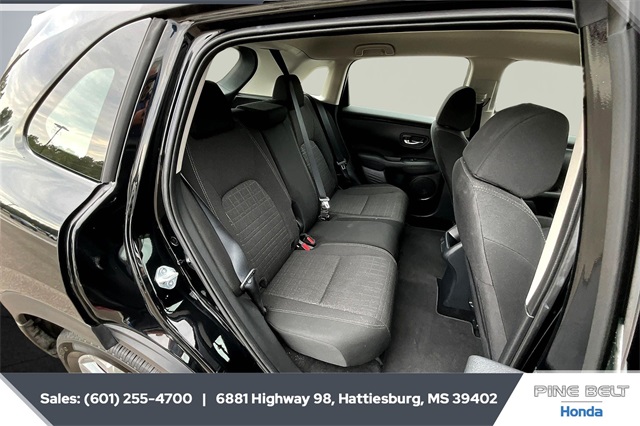 2025 Honda HR-V LX photo 18