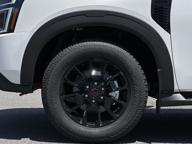 2025 Nissan Armada photo 5
