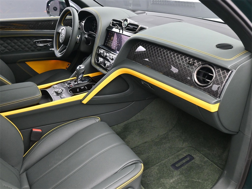 2025 Bentley Bentayga S photo 15
