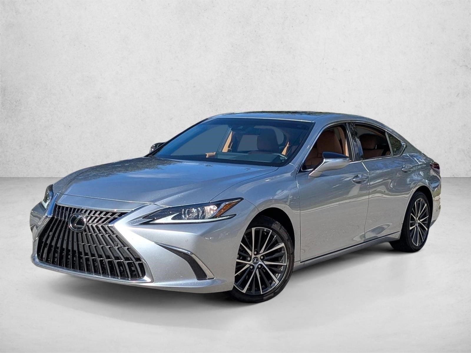 2025 Lexus ES Hybrid 300h's photo