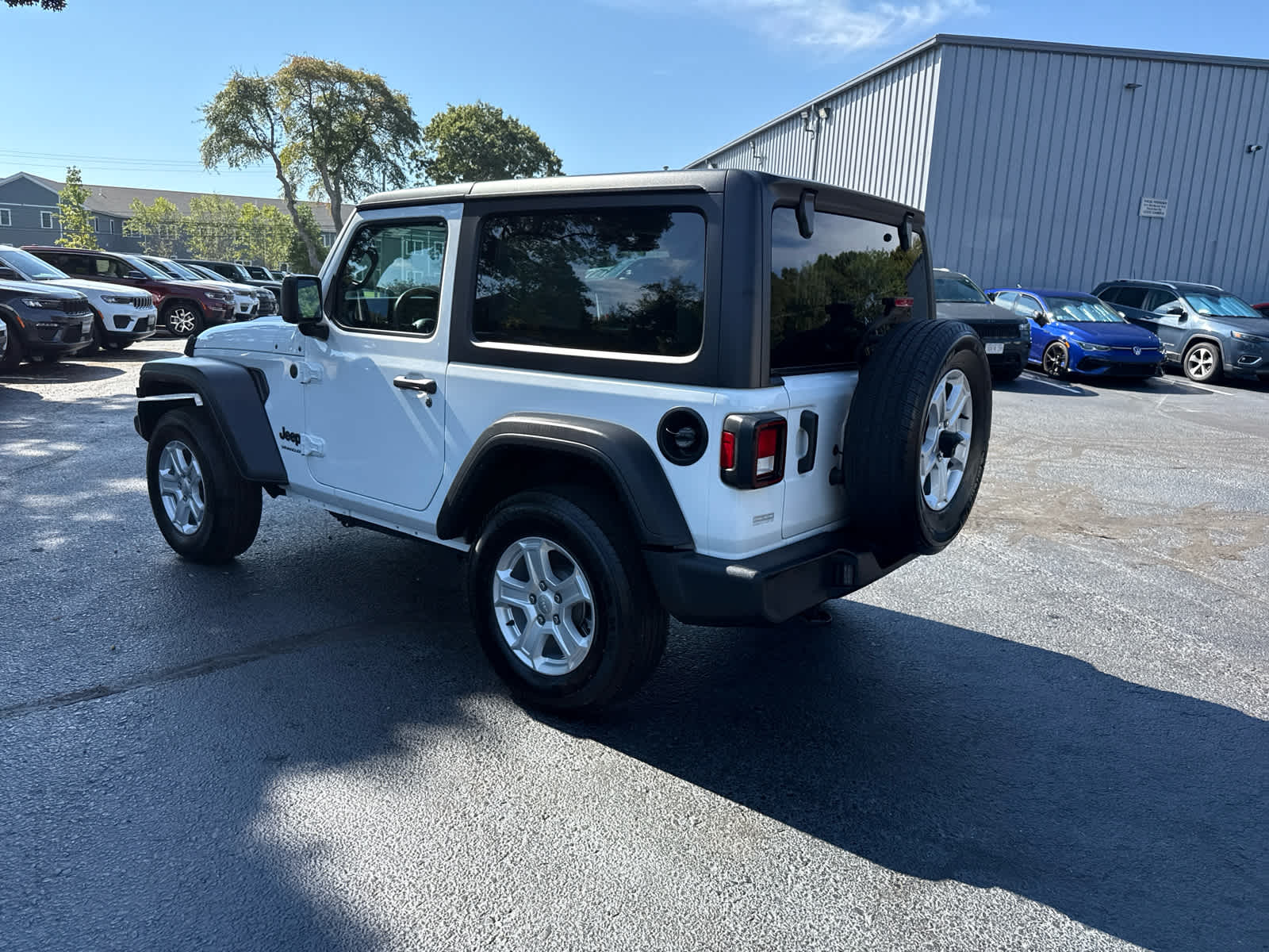 2022 Jeep Wrangler Sport S photo 5